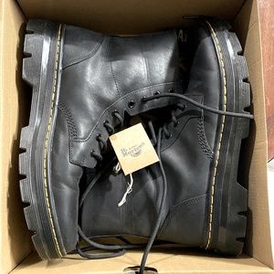 Dr martens air wair combs leather black boot